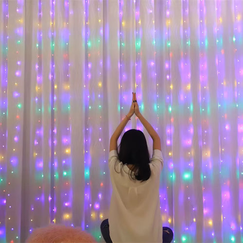 Christmas Fairy Curtain Lights – 8-Mode LED String Lights (USB Remote Control)